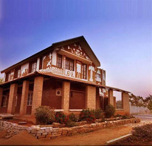 Olde Bangalore Resort And Convention Center Devanahalli Экстерьер фото